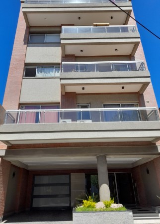 VENTA - IMPORTANTE DEPARTAMENTO