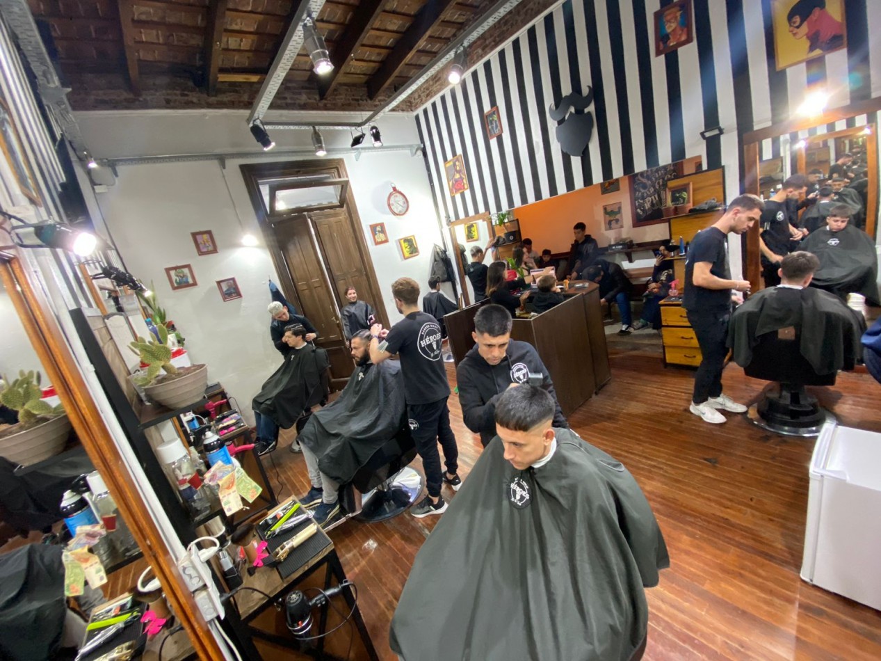 VENTA - Peluqueria y Barberia