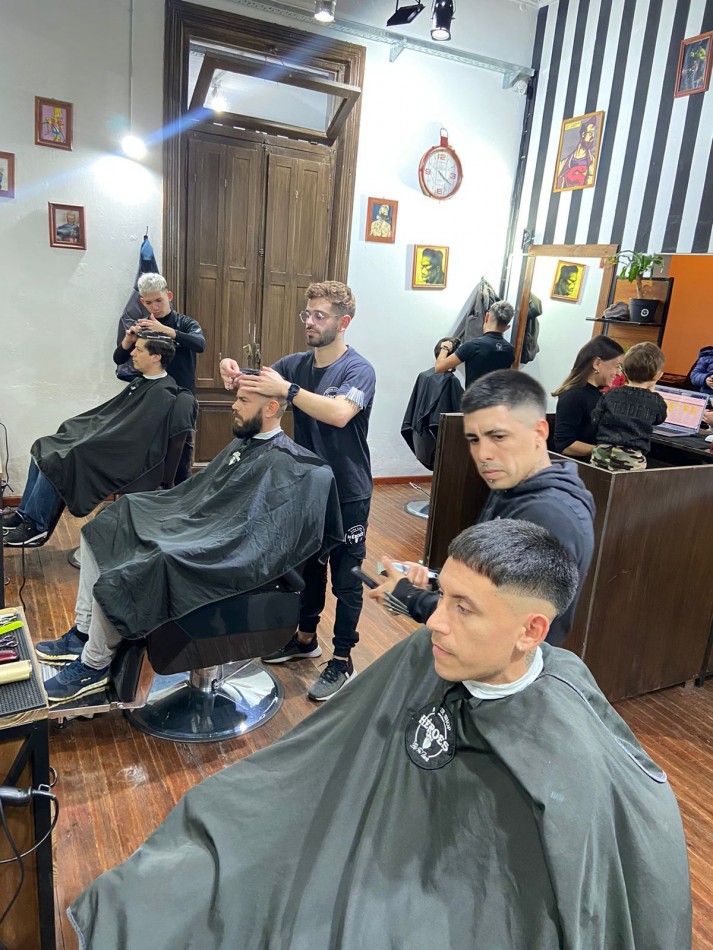 VENTA - Peluqueria y Barberia