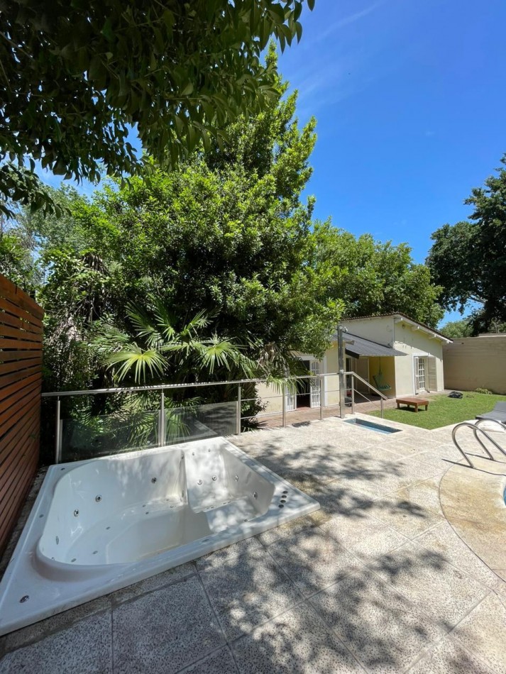 VENTA- HERMOSA CASA QUINTA