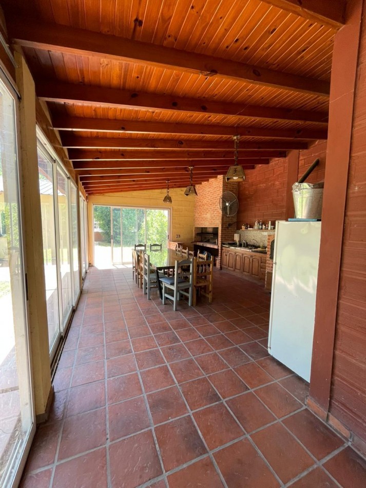 VENTA- HERMOSA CASA QUINTA