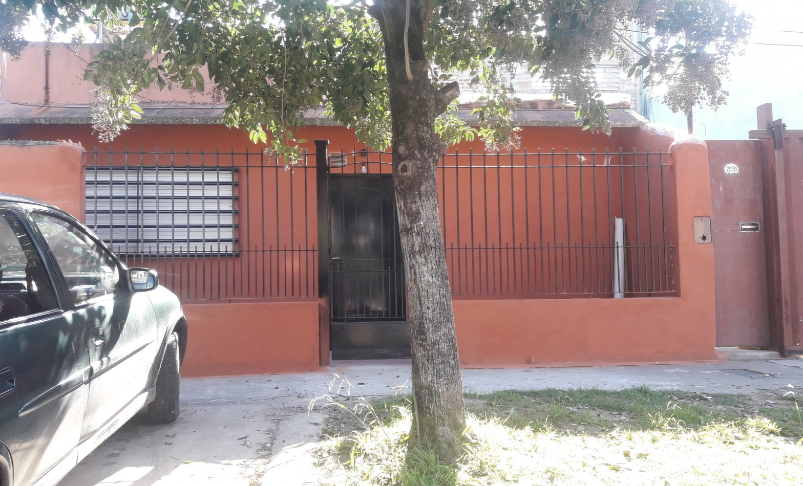 VENTA Casa para dos familias