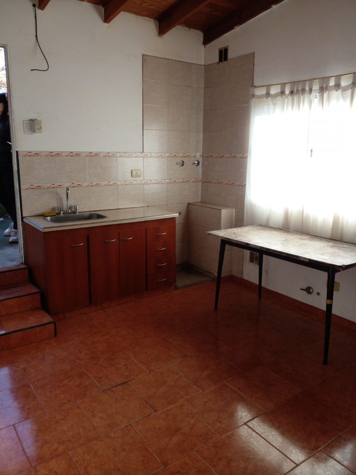 ALQUILER - PH 2 ambientes por escalera