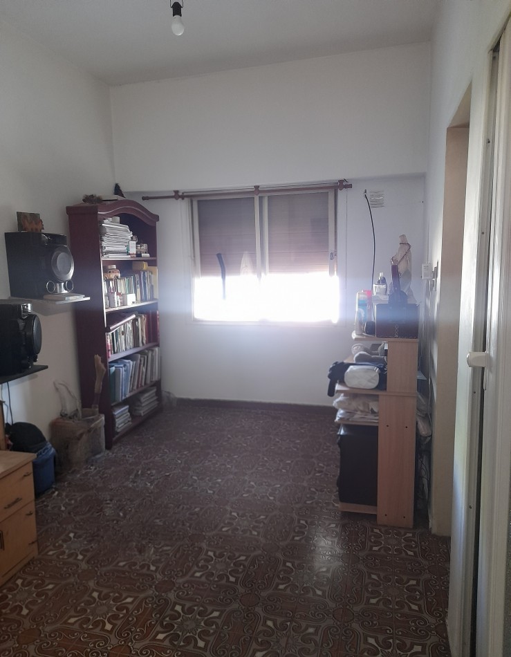VENTA - CASA CON TERRENO
