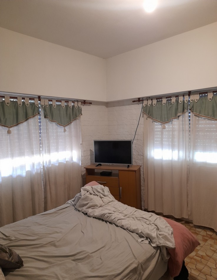 VENTA - CASA CON TERRENO