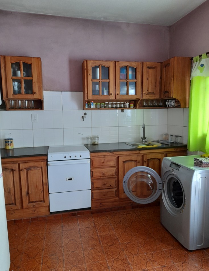 VENTA - CASA CON TERRENO