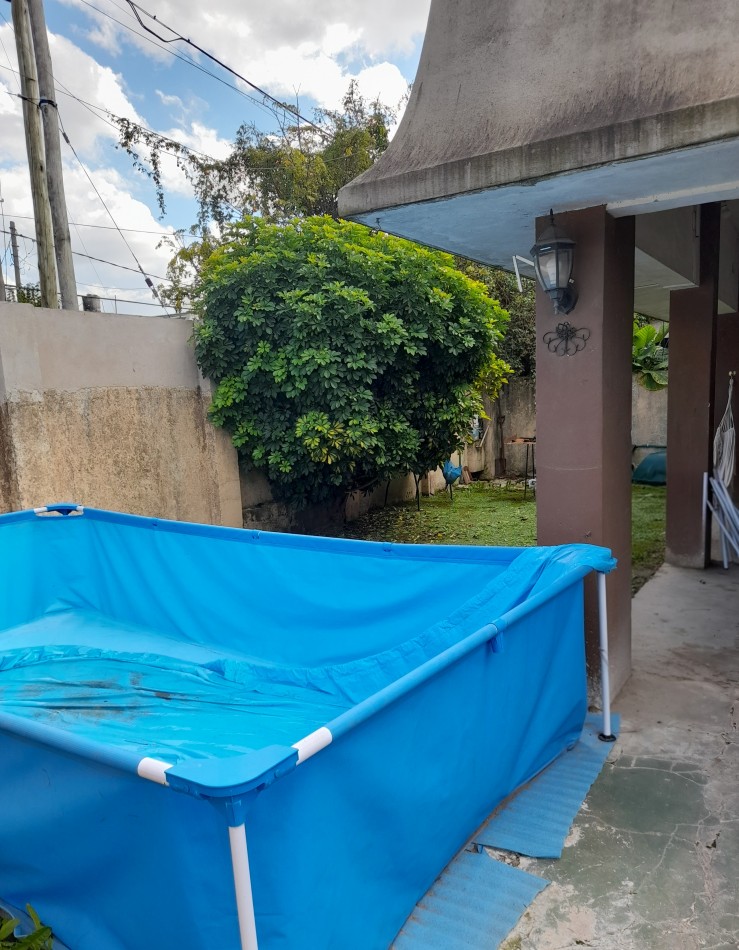 VENTA - CASA CON TERRENO