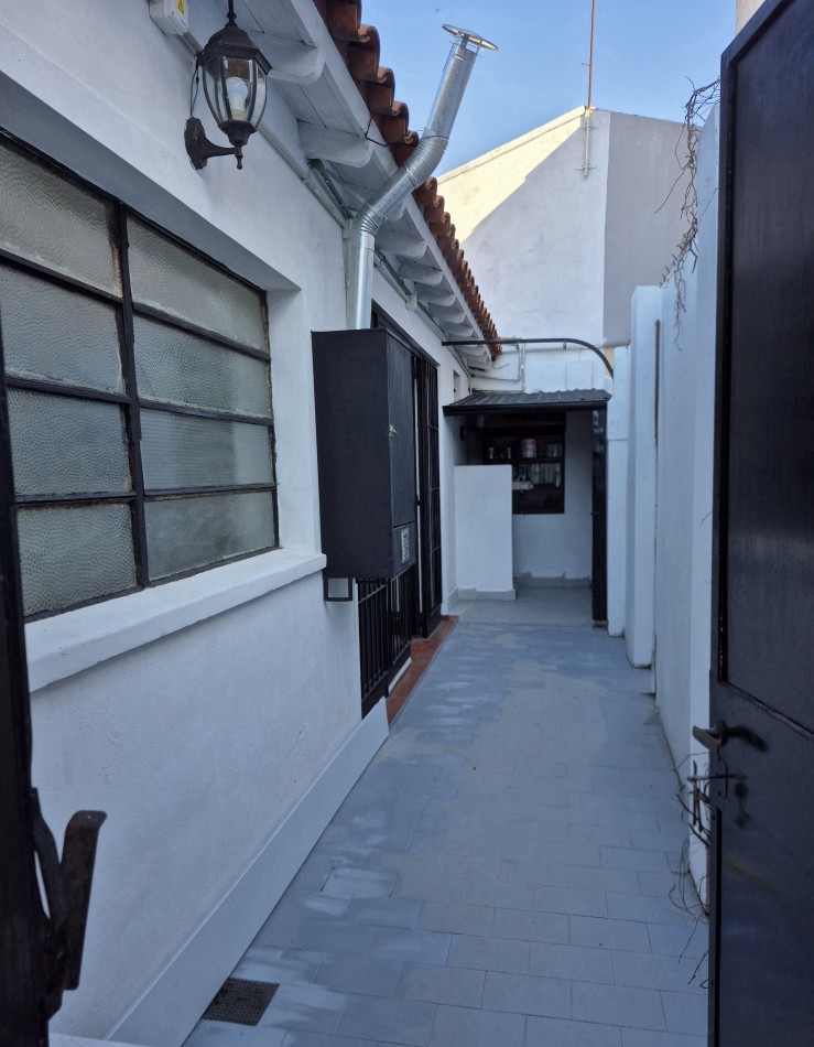 VENTA - PH 2 ambientes amplio
