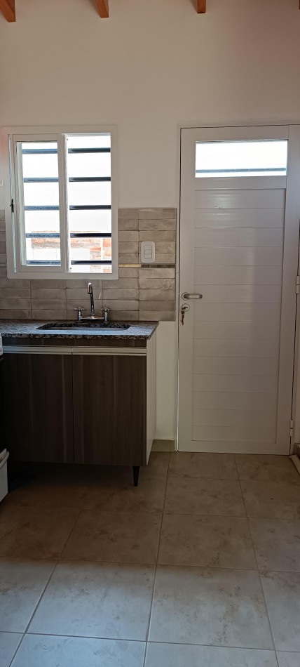 VENTA - CASA 3 AMBIENTES