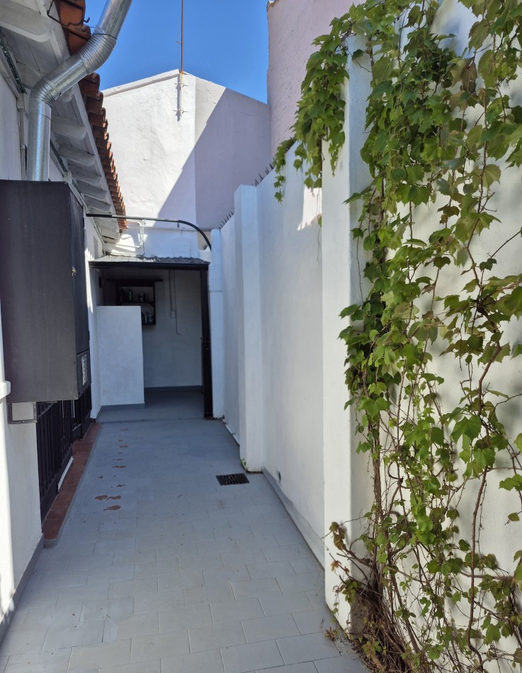 VENTA - PH 2 ambientes amplio