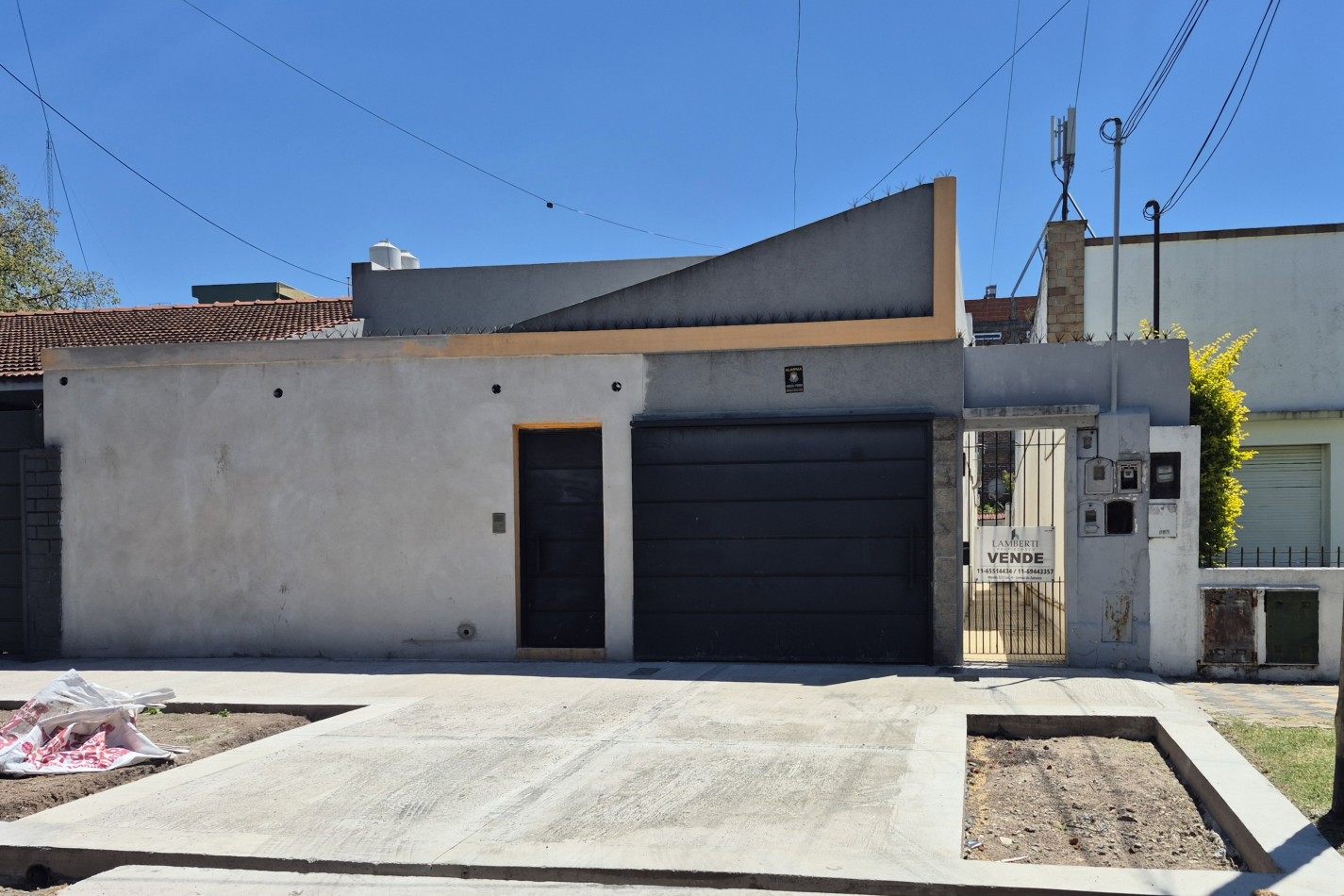 VENTA - PH 2 ambientes amplio