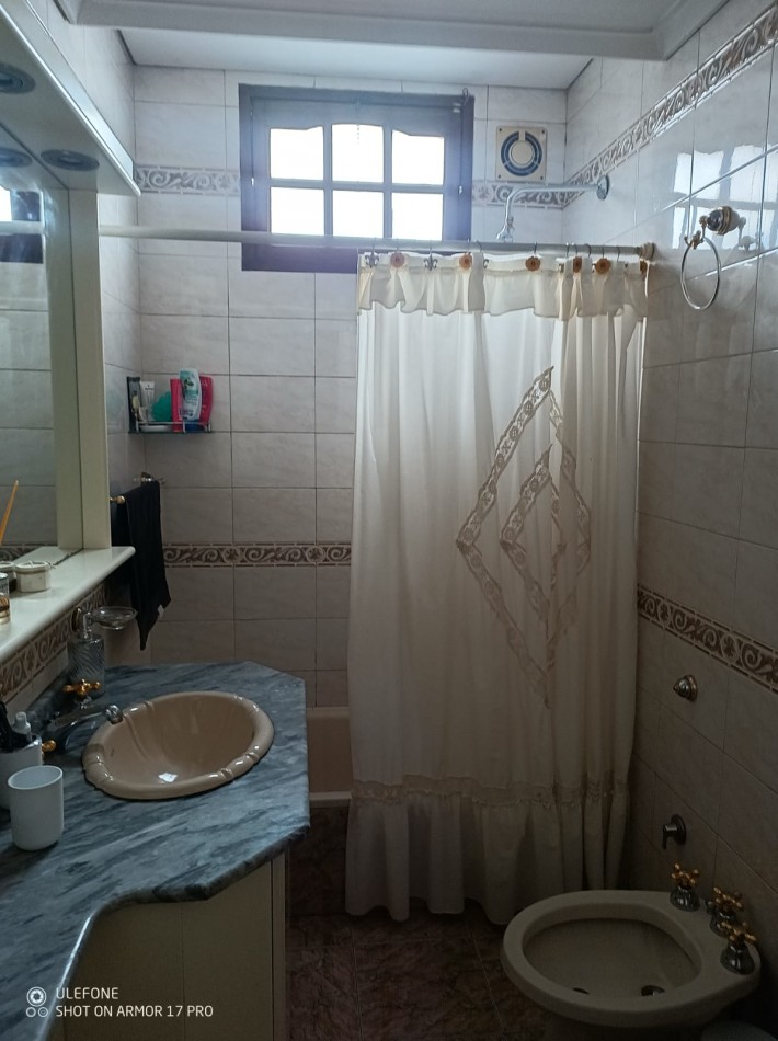 ALQUILER - Excelente Chalet