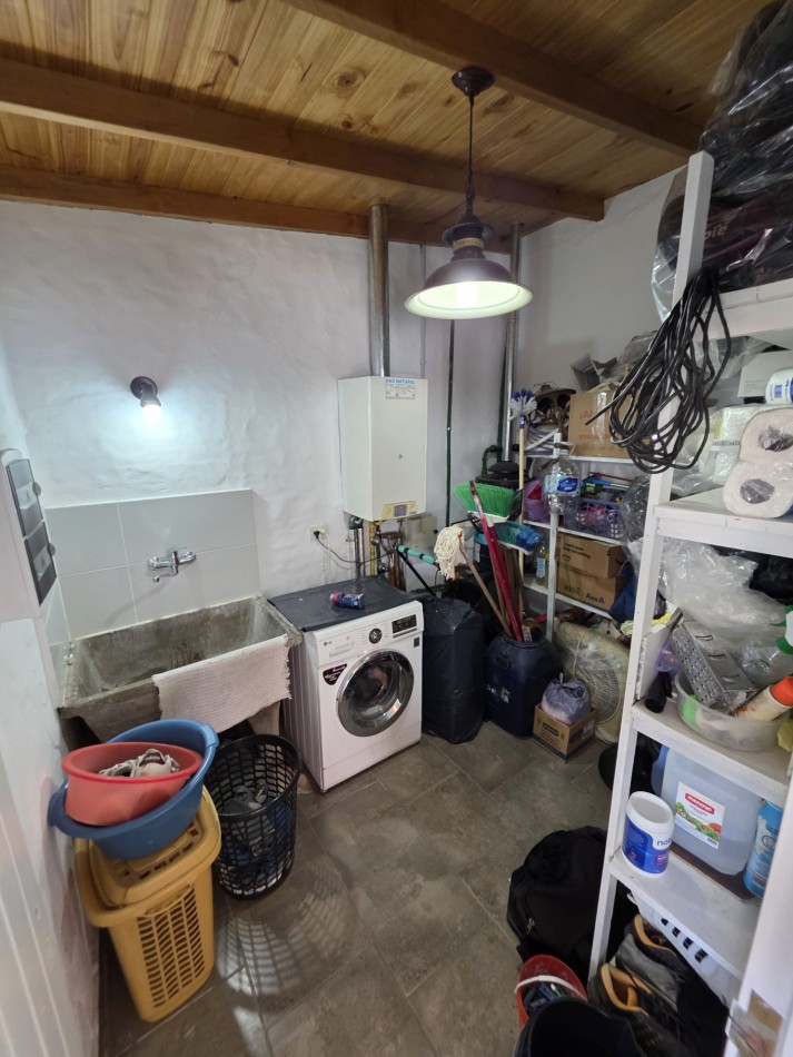 VENTA - CHALET 3 AMBIENTES EN JOSE MARMOL