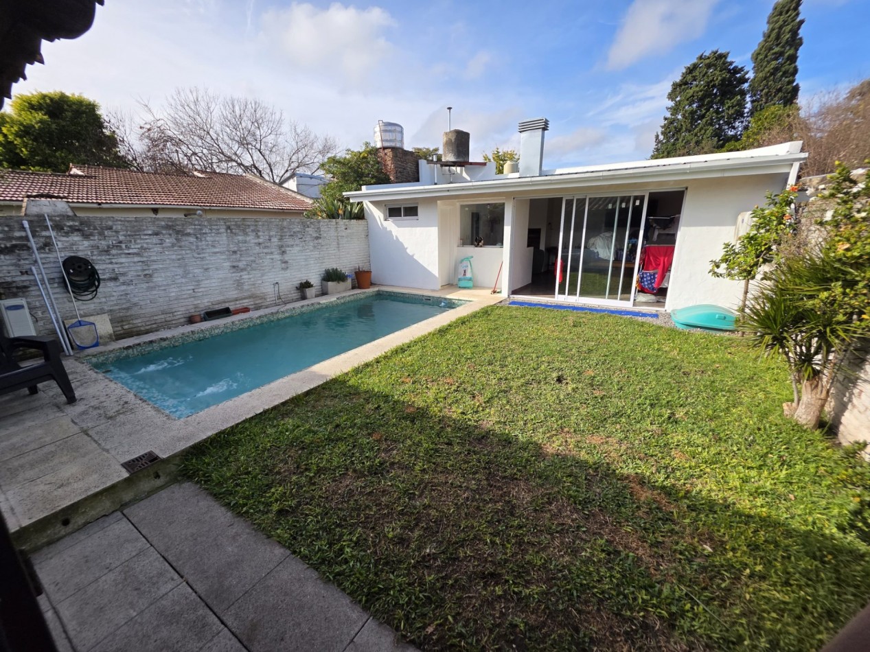 VENTA - CHALET 3 AMBIENTES EN JOSE MARMOL