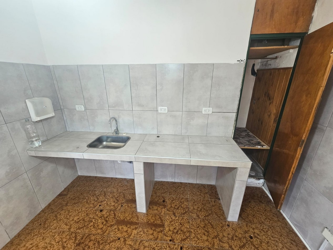 ALQUILER - AMPLIO PH 2 AMBIENTES CON PATIO