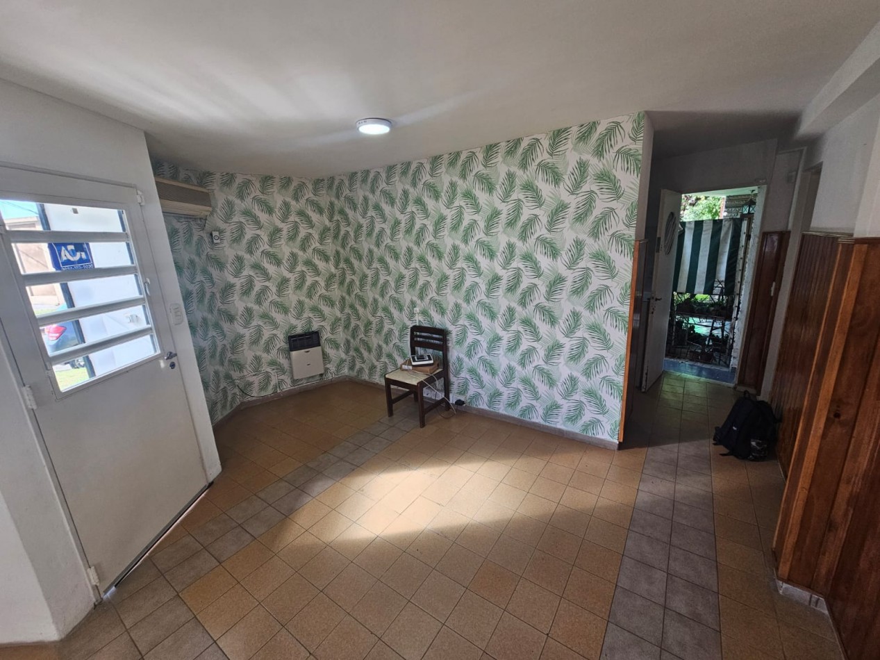 ALQUILER - AMPLIO PH 2 AMBIENTES CON PATIO