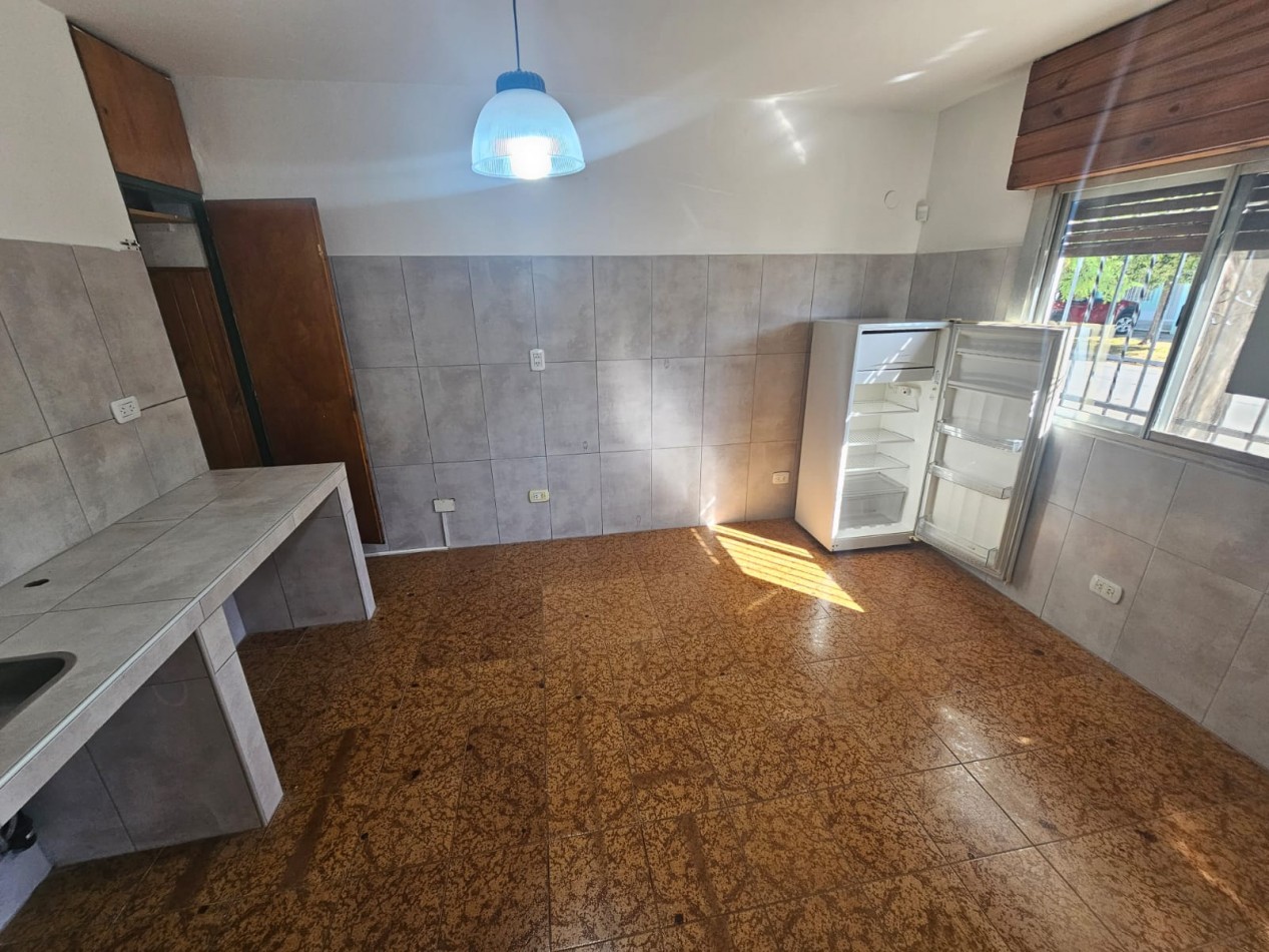 ALQUILER - AMPLIO PH 2 AMBIENTES CON PATIO