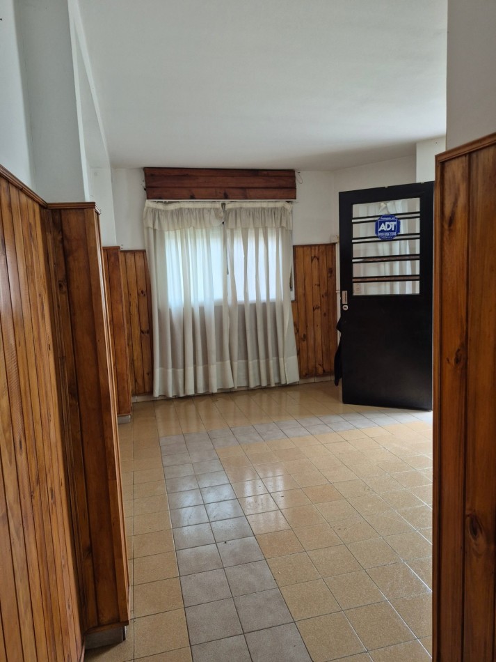 ALQUILER - AMPLIO PH 2 AMBIENTES CON PATIO