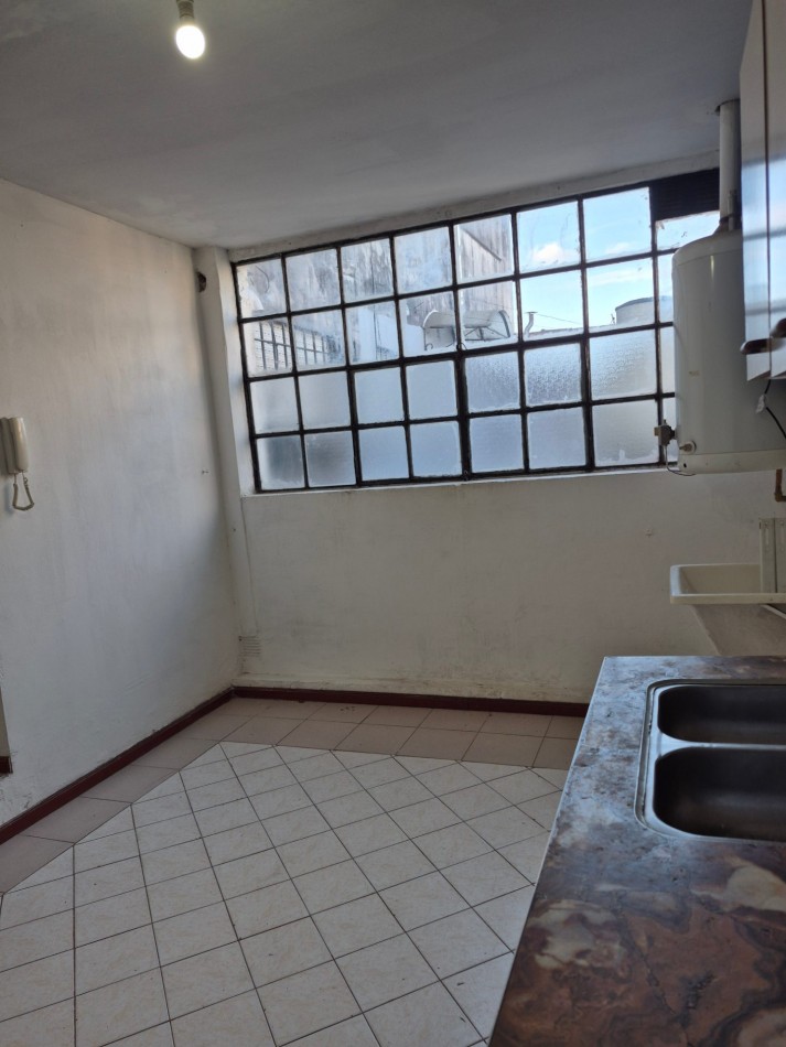 ALQUILER Departamento 3 ambientes