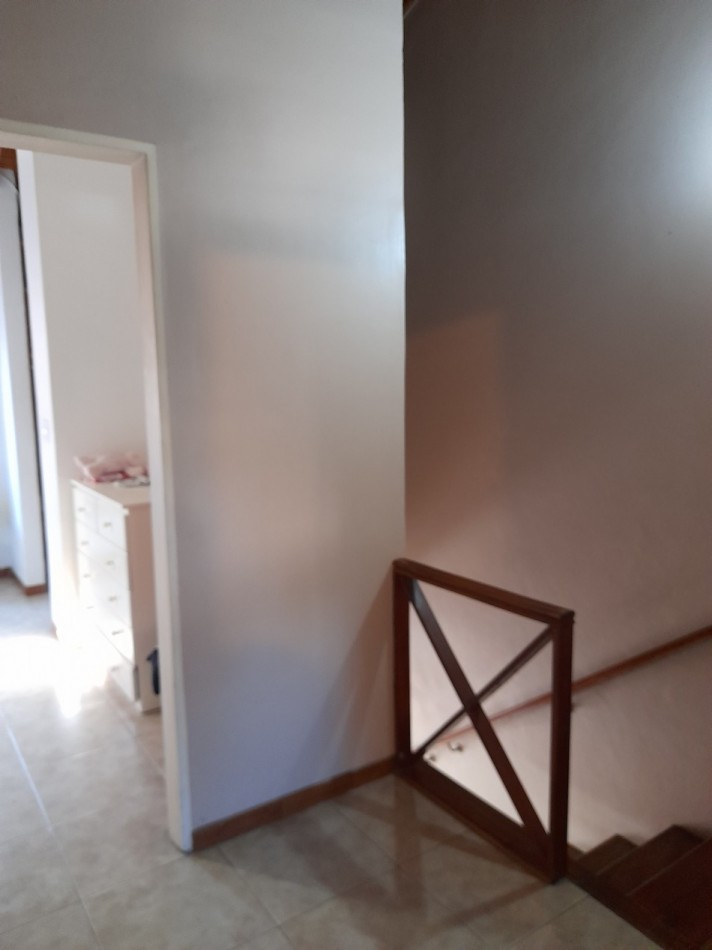 VENTA- DUPLEX CON COCHERA Y PATIO