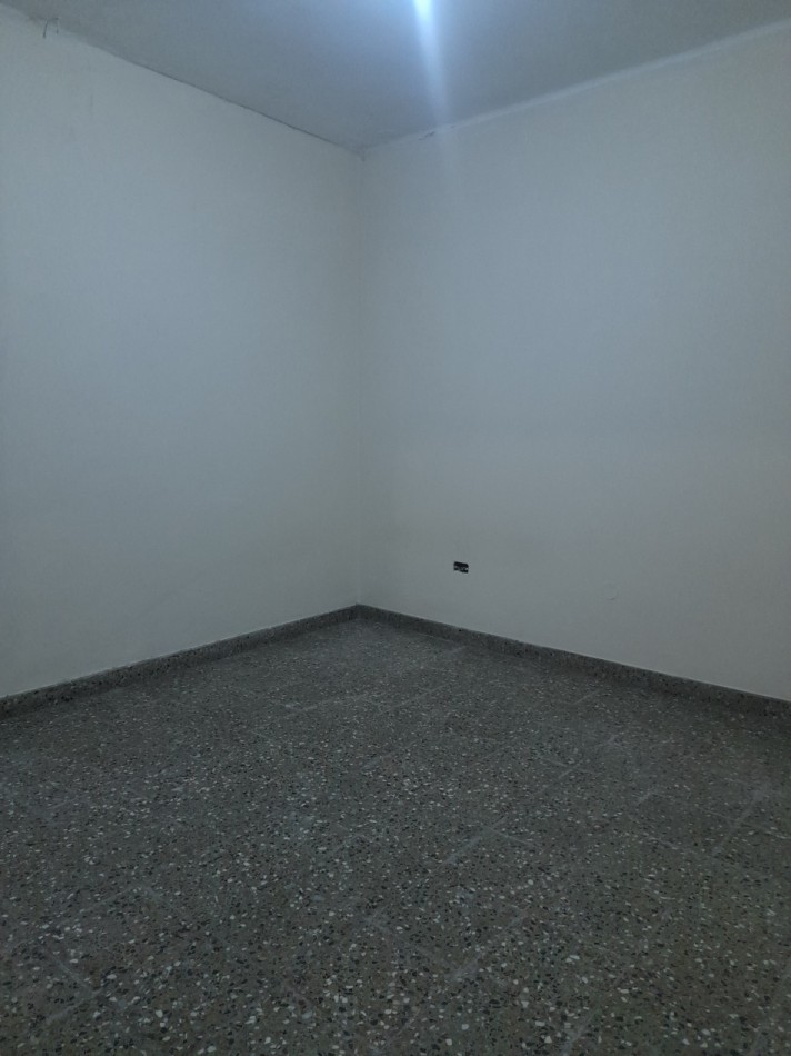 VENTA -  Casa con amplio lote