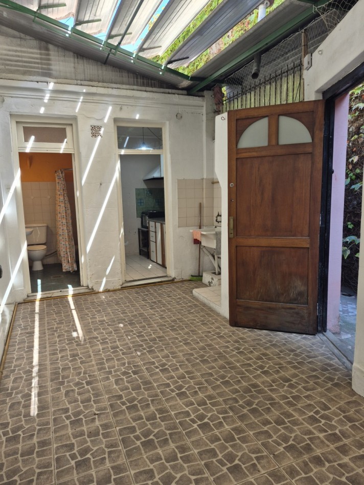 ALQUILER - PH 2 AMBIENTES