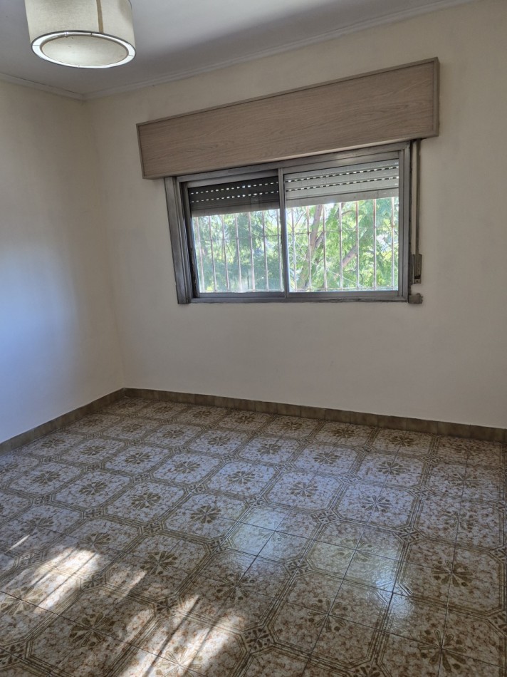 ALQUILER- CASA 3 AMBIENTES