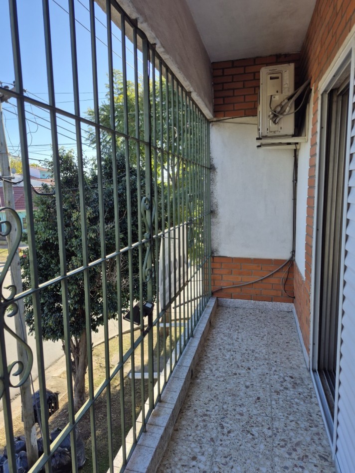 ALQUILER- CASA 3 AMBIENTES