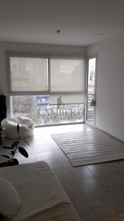 VENTA -DEPARTAMENTO 2 AMBIENTES CENTRICO