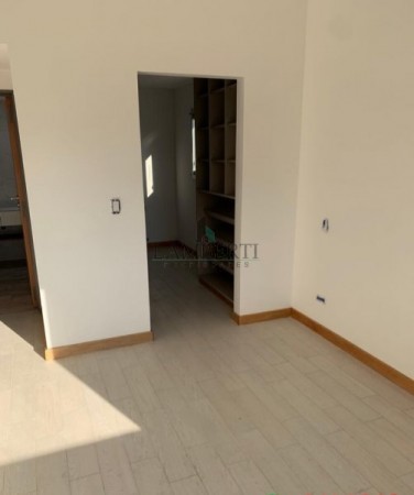 VENTA - DEPARTAMENTO 3 AMBIENTES con doble cochera