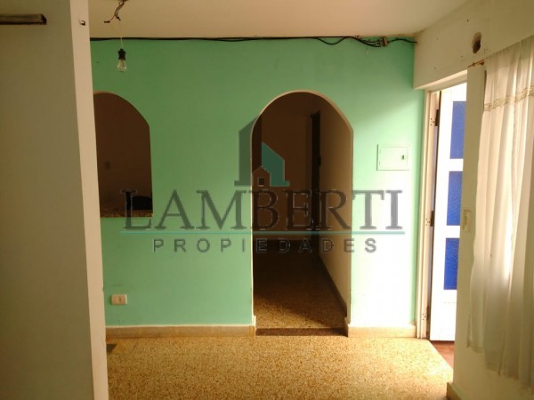 VENTA PH 2 ambientes con patio